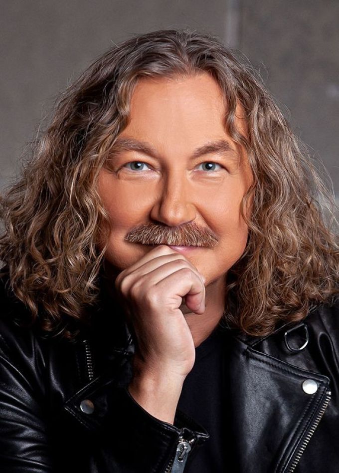 Игорь Николаев