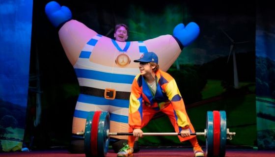 Театр кошек Юрия Куклачёва. Коты спасают мир