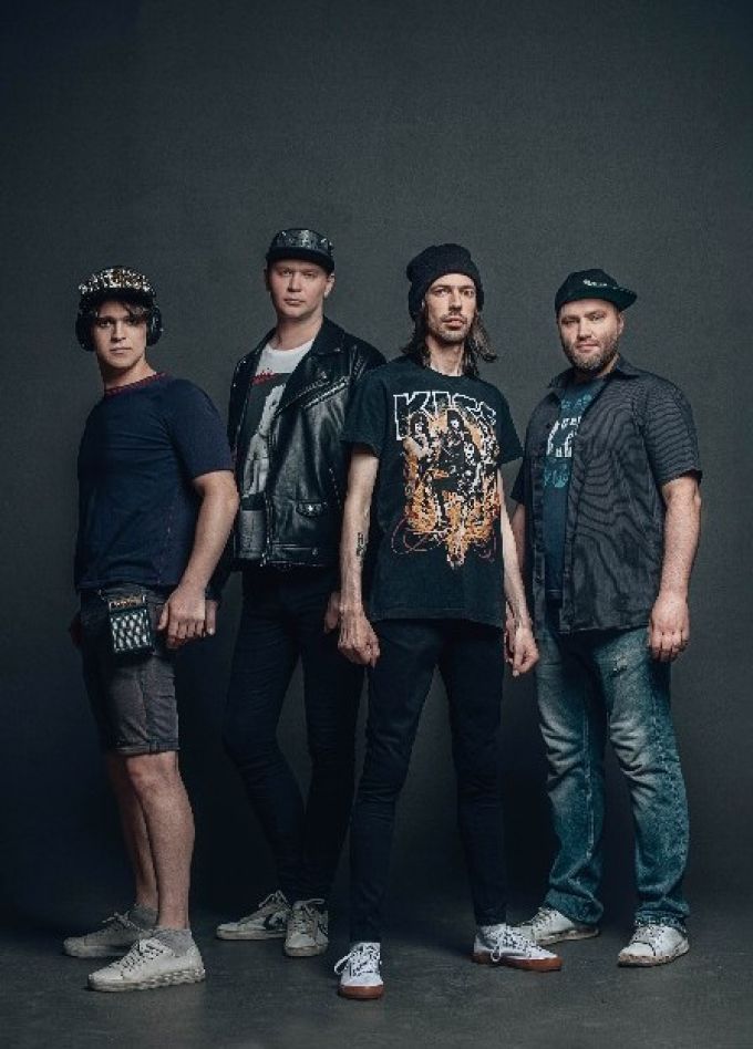 Не менее пяти оборотов