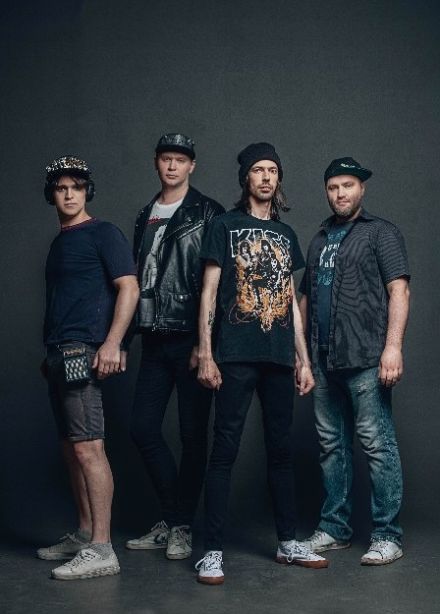 Не менее пяти оборотов