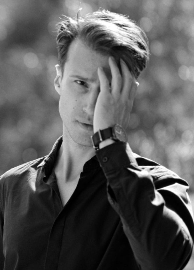 Моноспектакль «Ниоткуда с любовью. Бродский. Маяковский»